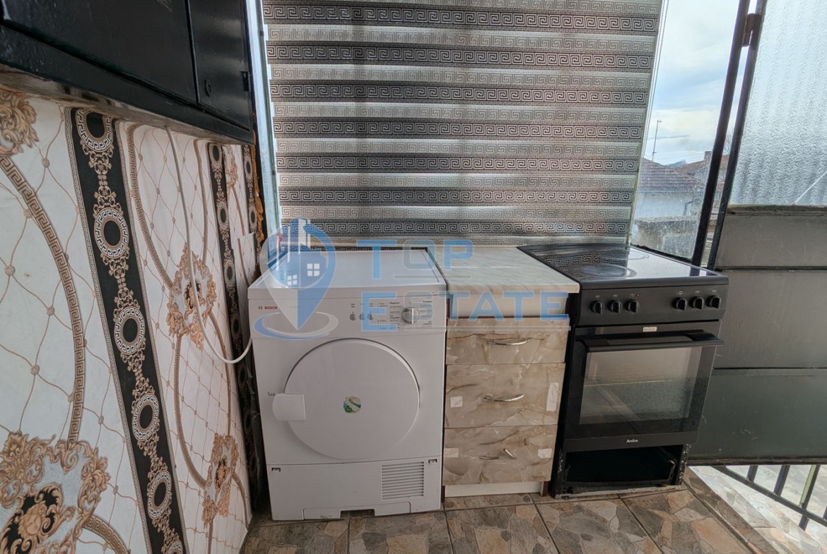 Ремонтирана масивна къща с голям и поддържан двор в село Асеново, община Стражица, област Велико Търново - 0