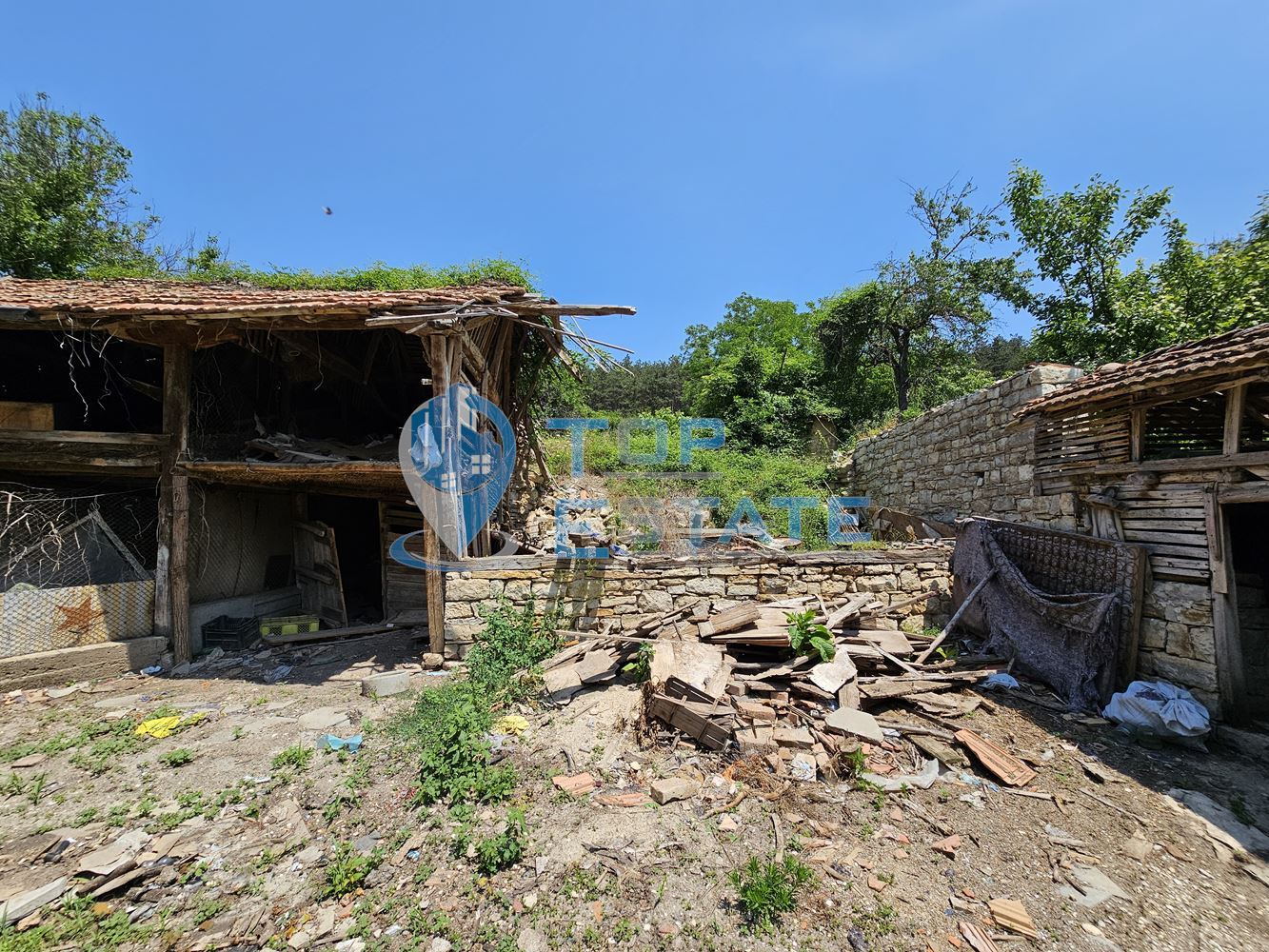 Здрава тухлена къща с три спални в село Копривец, област Русе - 0