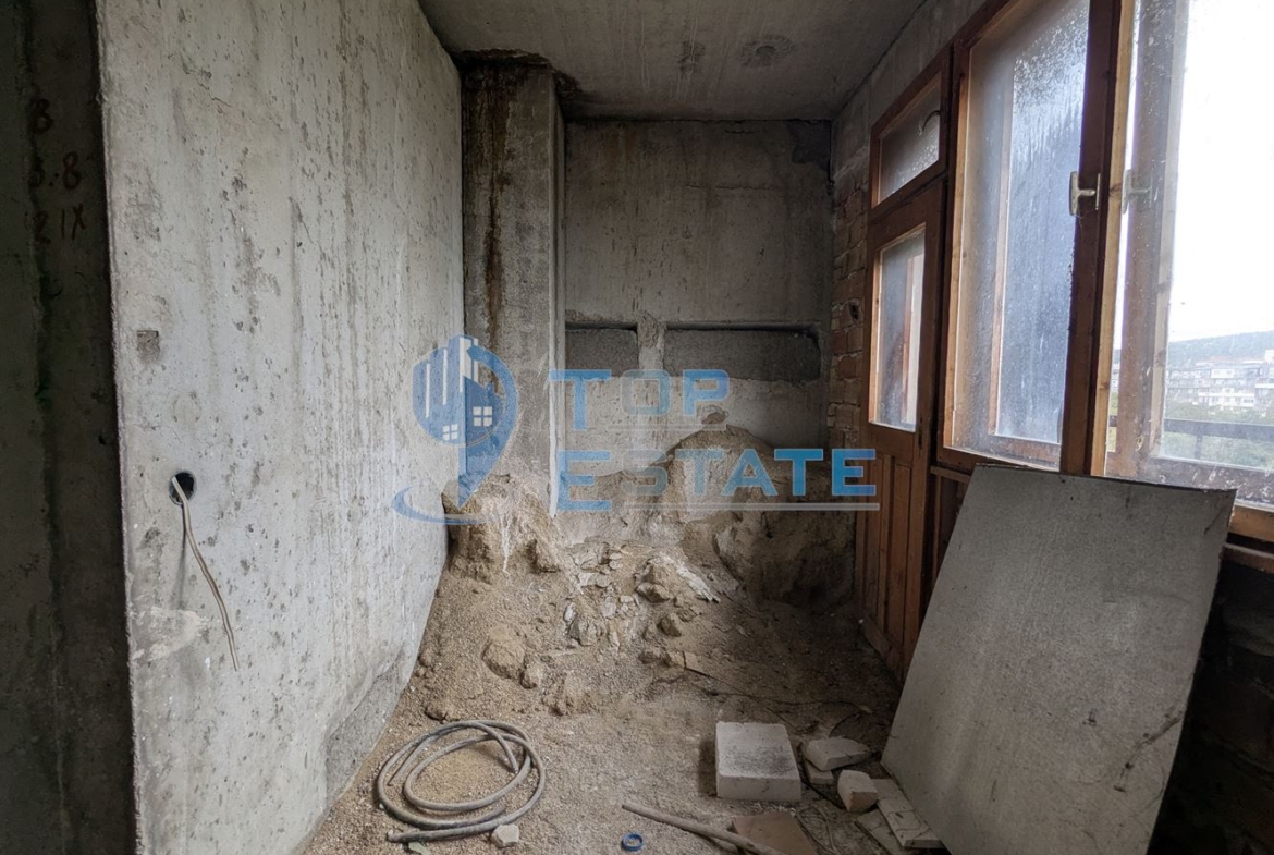 Многостаен апартамент в квартал Пролет, град Горна Оряховица, област Велико Търново - 0