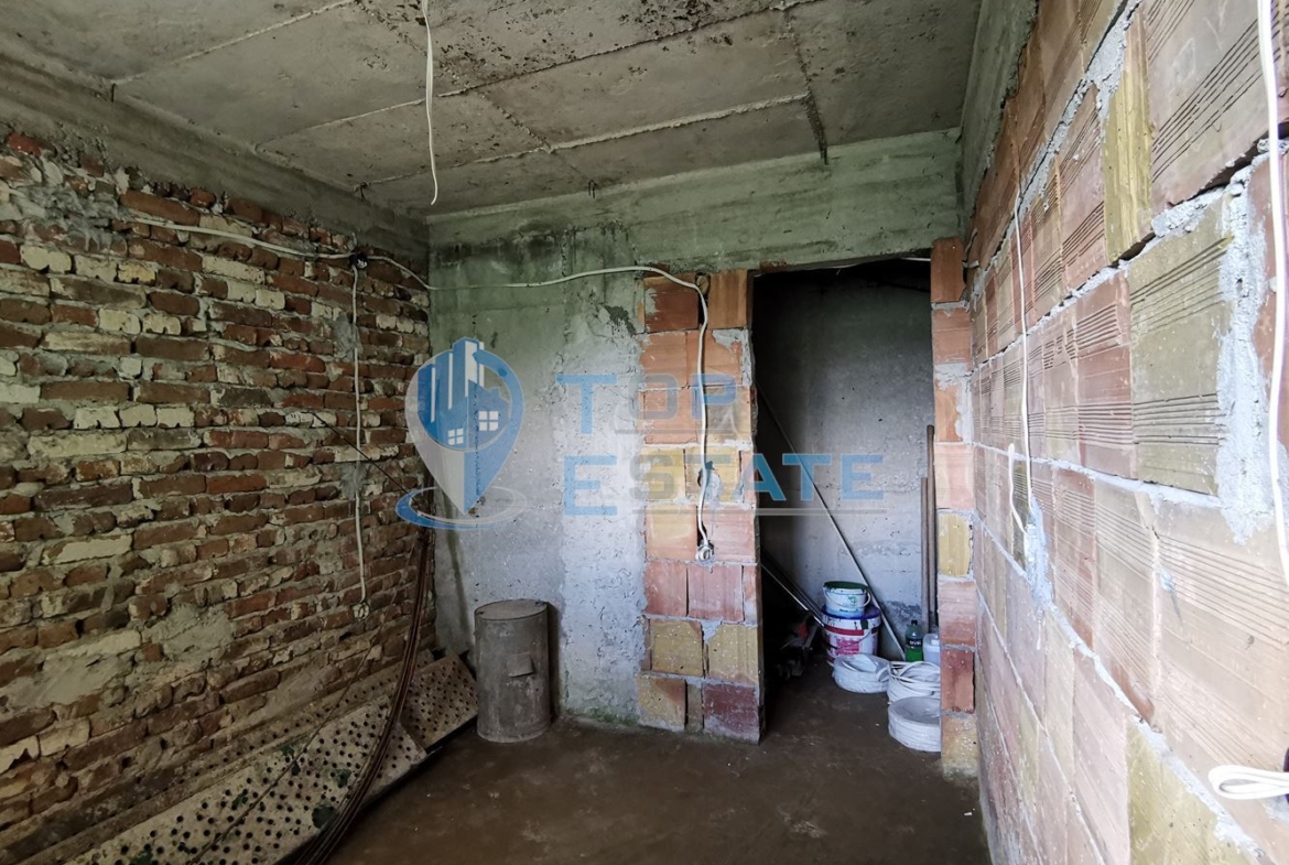 Триетажна къща ново строителство в близост до центъра на град Трявна - 0