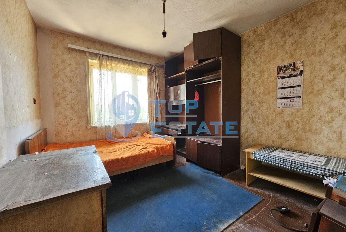 Здрава тухлена къща с три спални в село Копривец, област Русе - 0