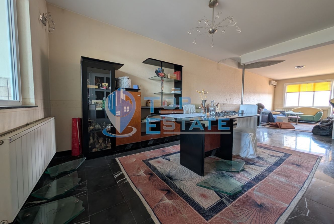 Тухлен тризонет в квартал Зона Б на град Велико Търново - 0