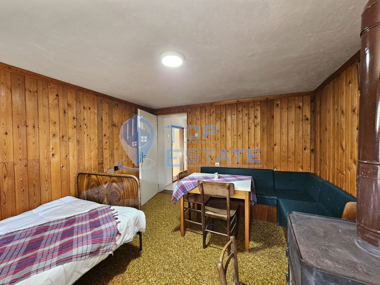 Монолитна двуетажна къща с втора къща в един двор в село Ново Градище, област Велико Търново - 0