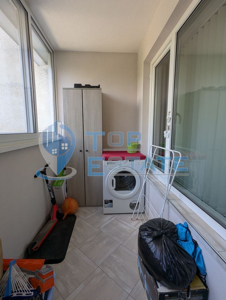 Четиристаен обзаведен апартамент на междинен етаж в кв. Пролет, гр. Горна Оряховица, обл. Велико Търново - 0