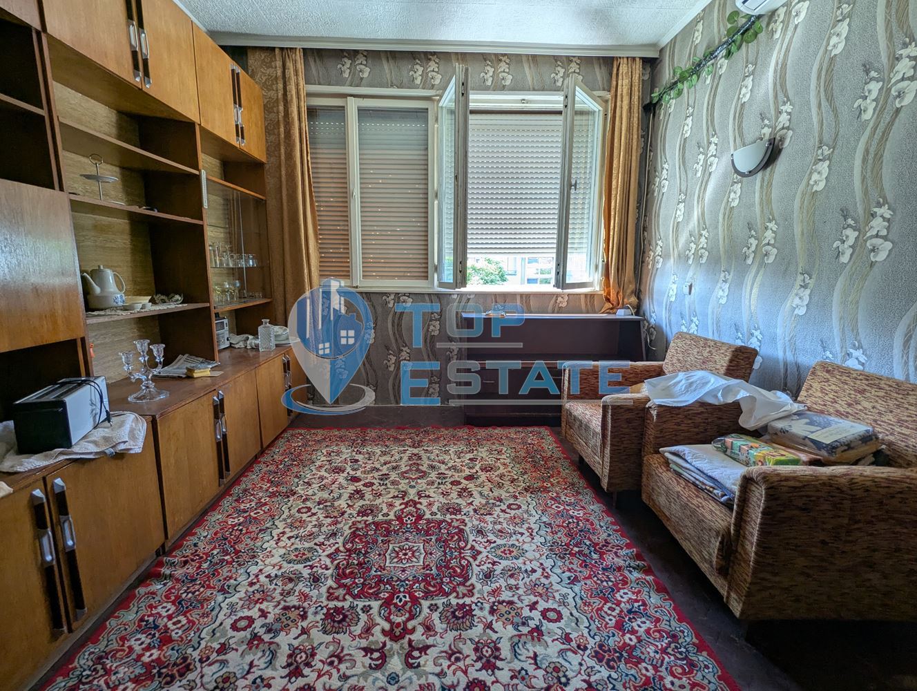 Гарсониера в тухлена сграда в близост до центъра на град Горна Оряховица, област Велико Търново - 0