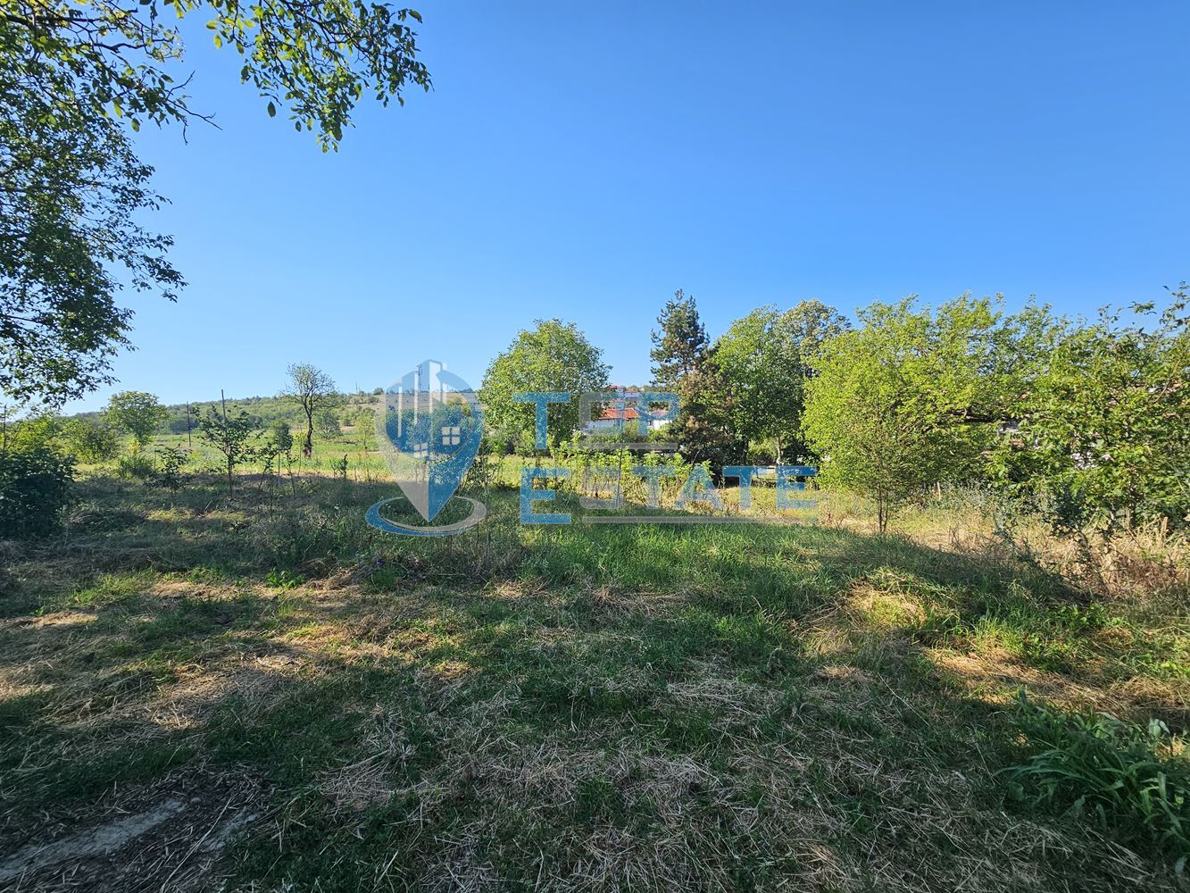 Парцел в регулация с проект за къща за гости в село Арбанаси-0 Парцел в регулация с проект за къща за гости в село Арбанаси - 0