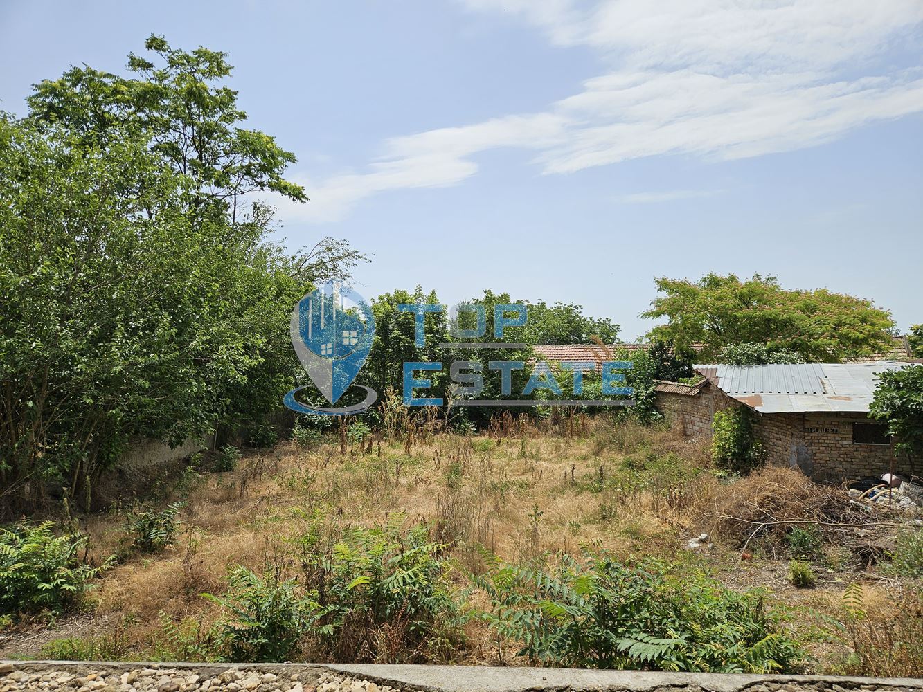 Здрава тухлена къща с кладенец в село Караисен - 0