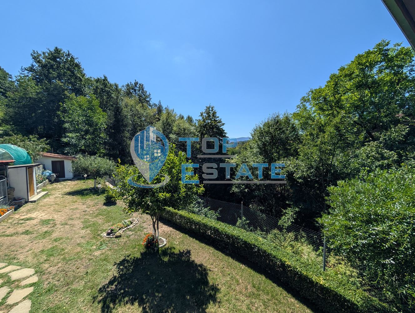 Реновирана двуетажна къща в Тревненския балкан - 0