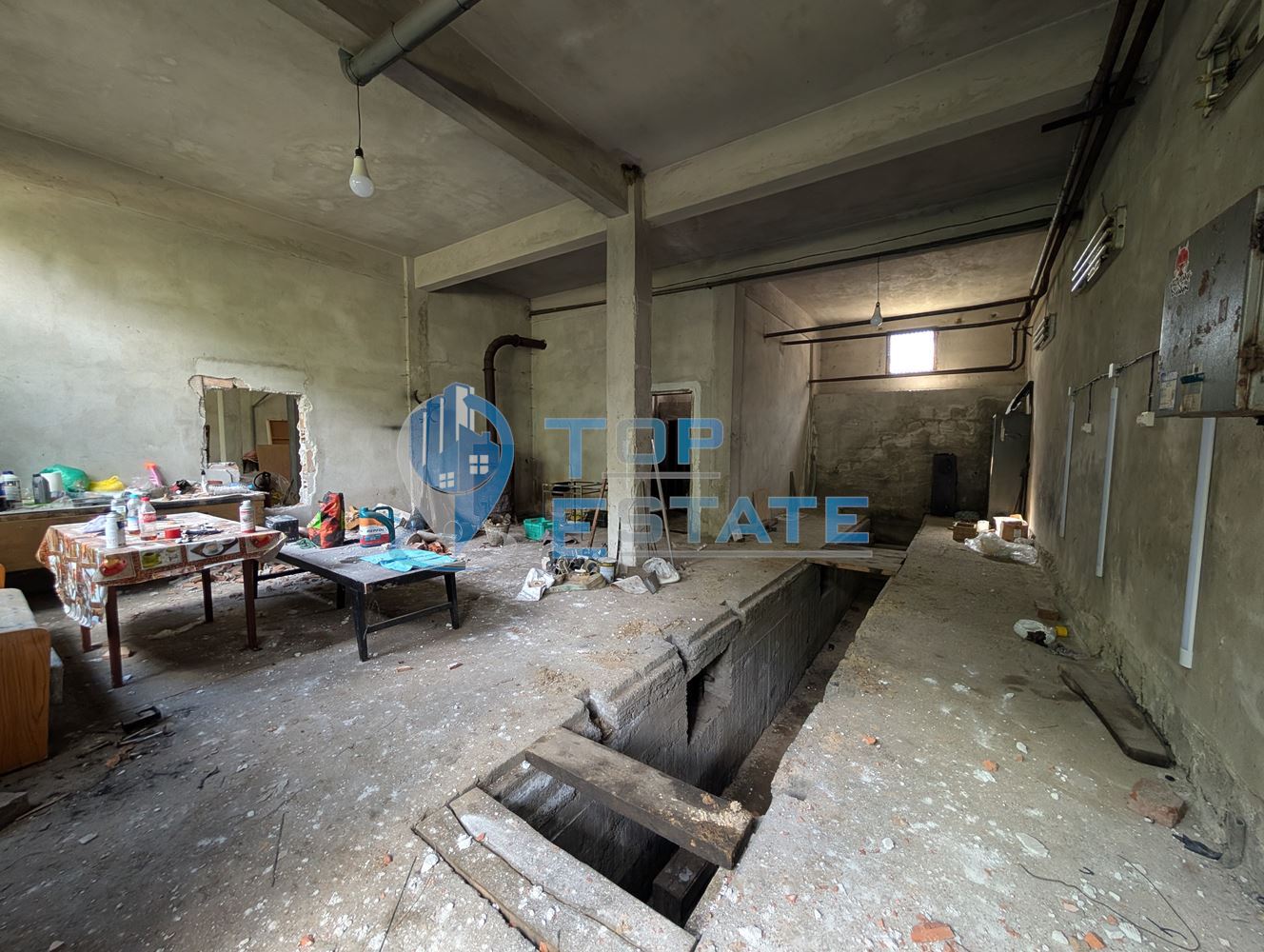 Масивна сграда за обществено обслужване в град Плачковци - 0