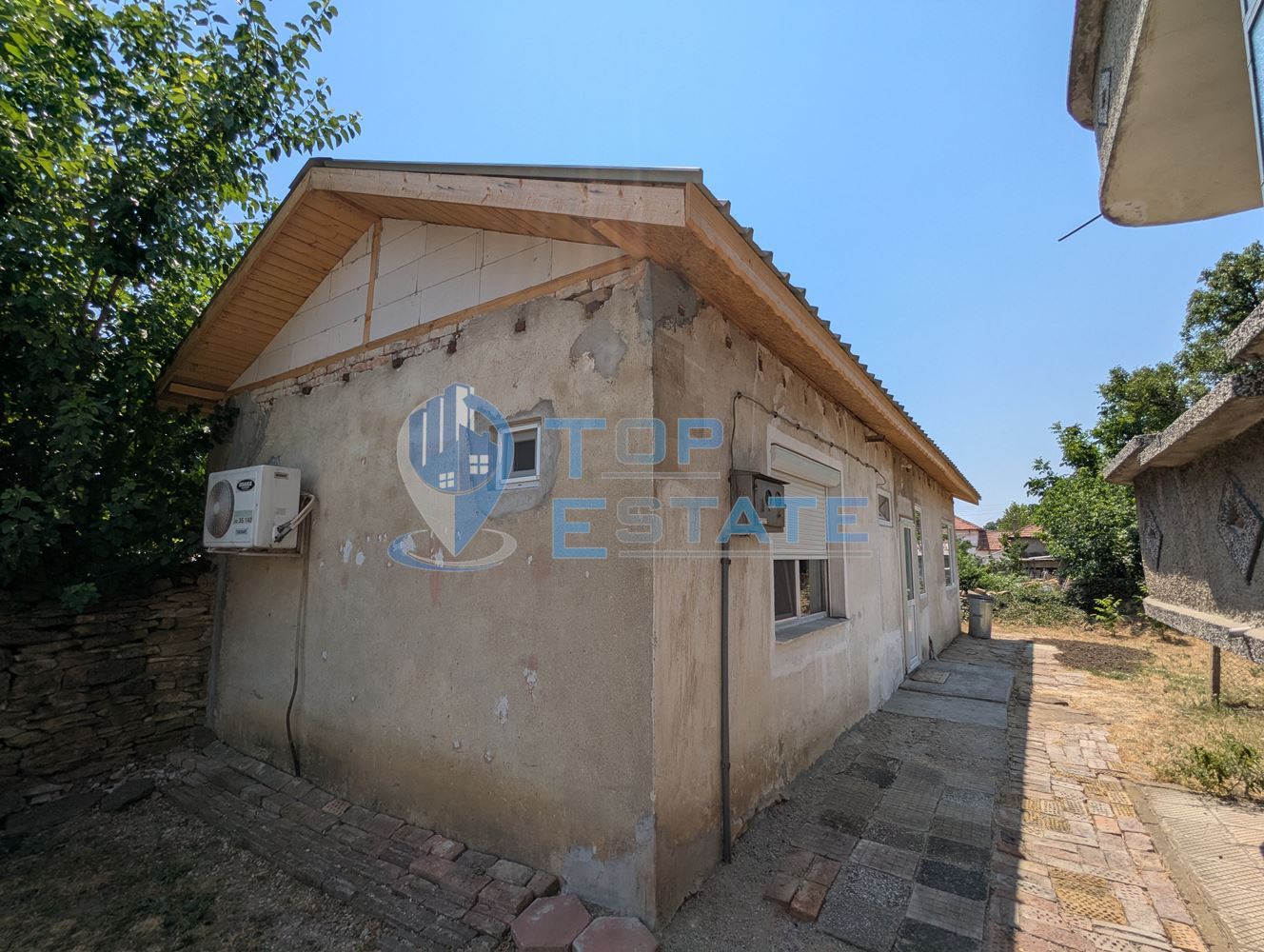 Едноетажна къща след основен ремонт в град Павликени, област Велико Търново-0 Едноетажна къща след основен ремонт в град Павликени, област Велико Търново - 0