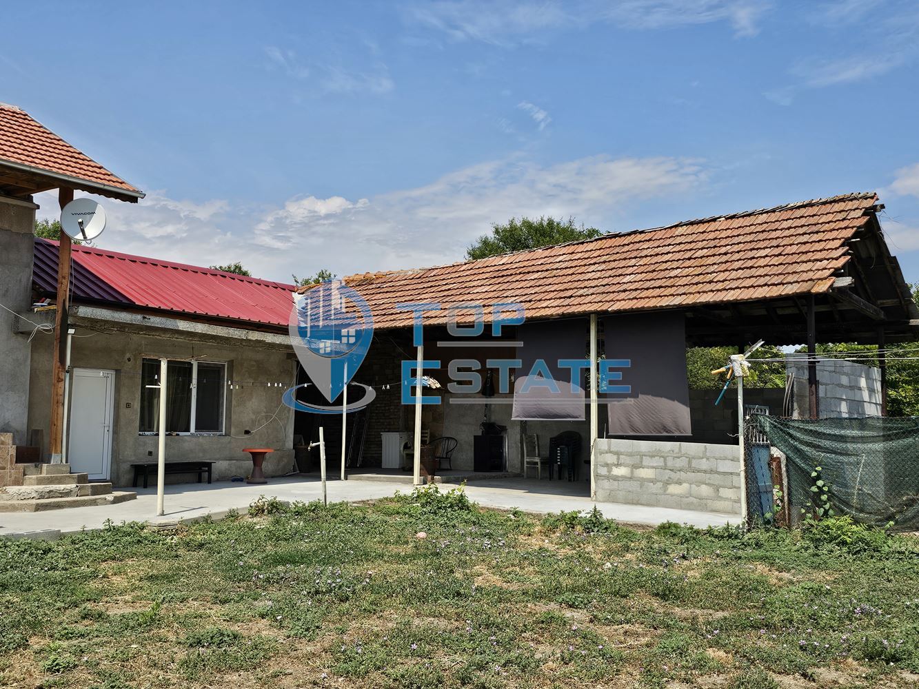 Двуетажна обзаведена и ремонтирана къща с три спални в село Страхилово, област Велико Търново - 0