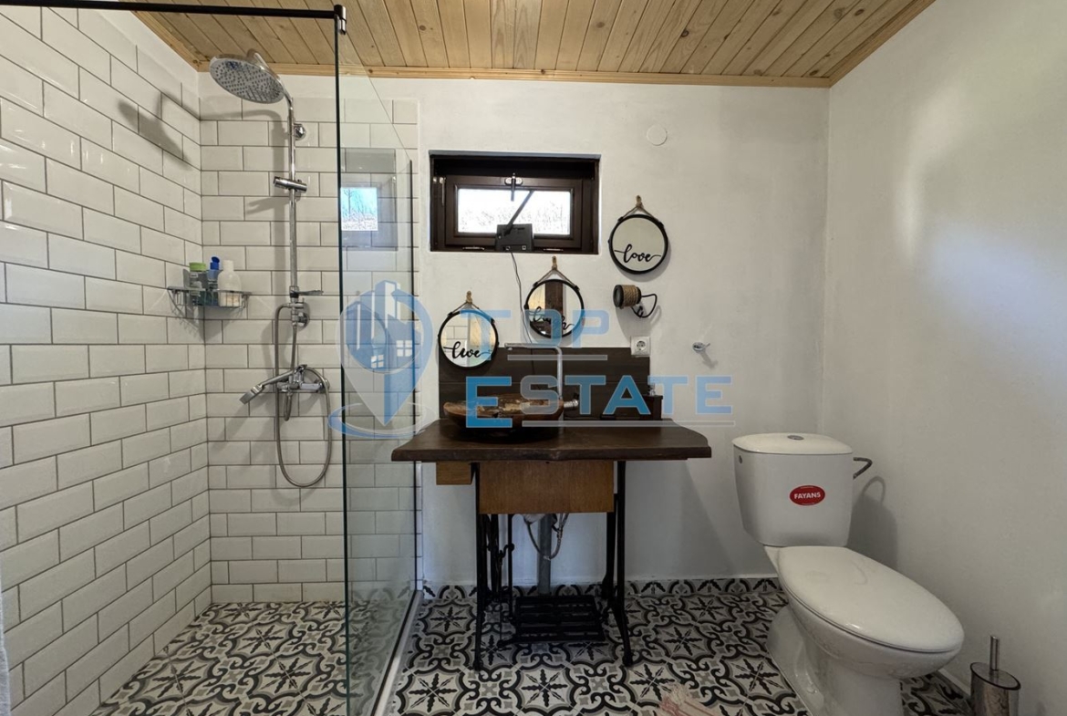 Реновирана къща в Еленския Балкан, област Велико Търново - 0