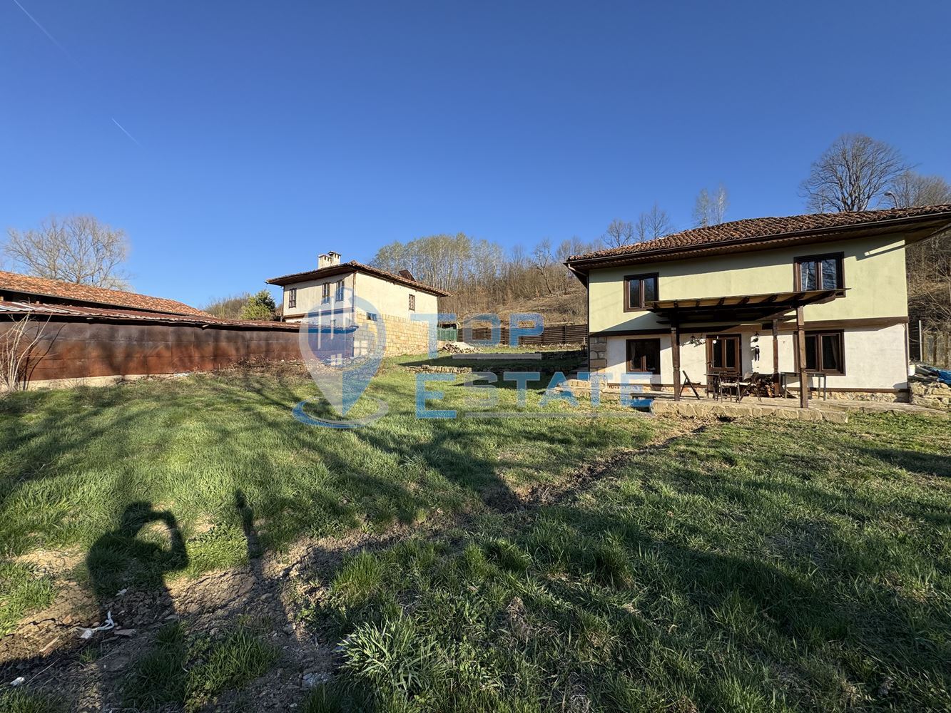 Реновирана къща в Еленския Балкан, област Велико Търново - 0