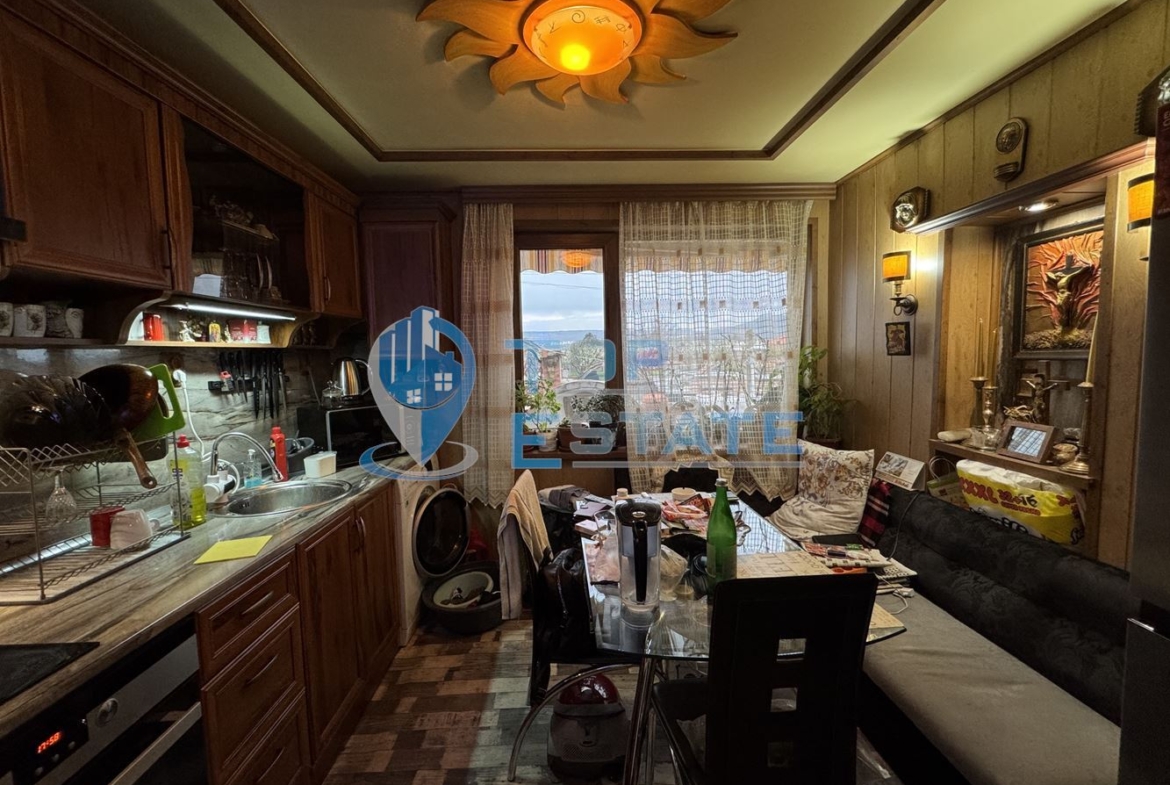 Къща с кладенец в село Правда, област Велико Търново - 0