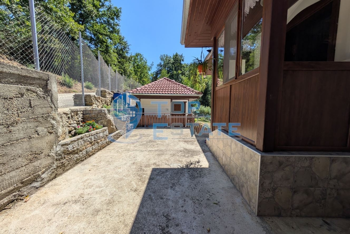 Реновирана двуетажна къща в Тревненския балкан - 0