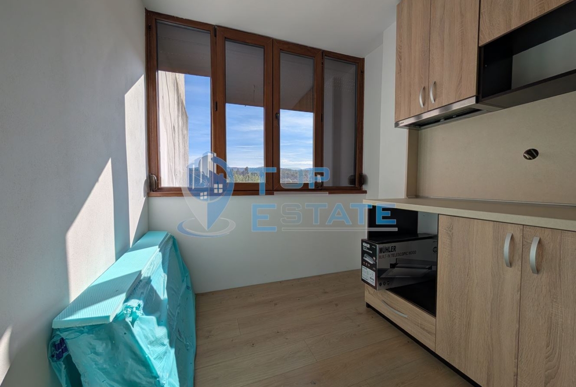 Тристаен тухлен апартамент в квартал Светушка, град Трявна - 0