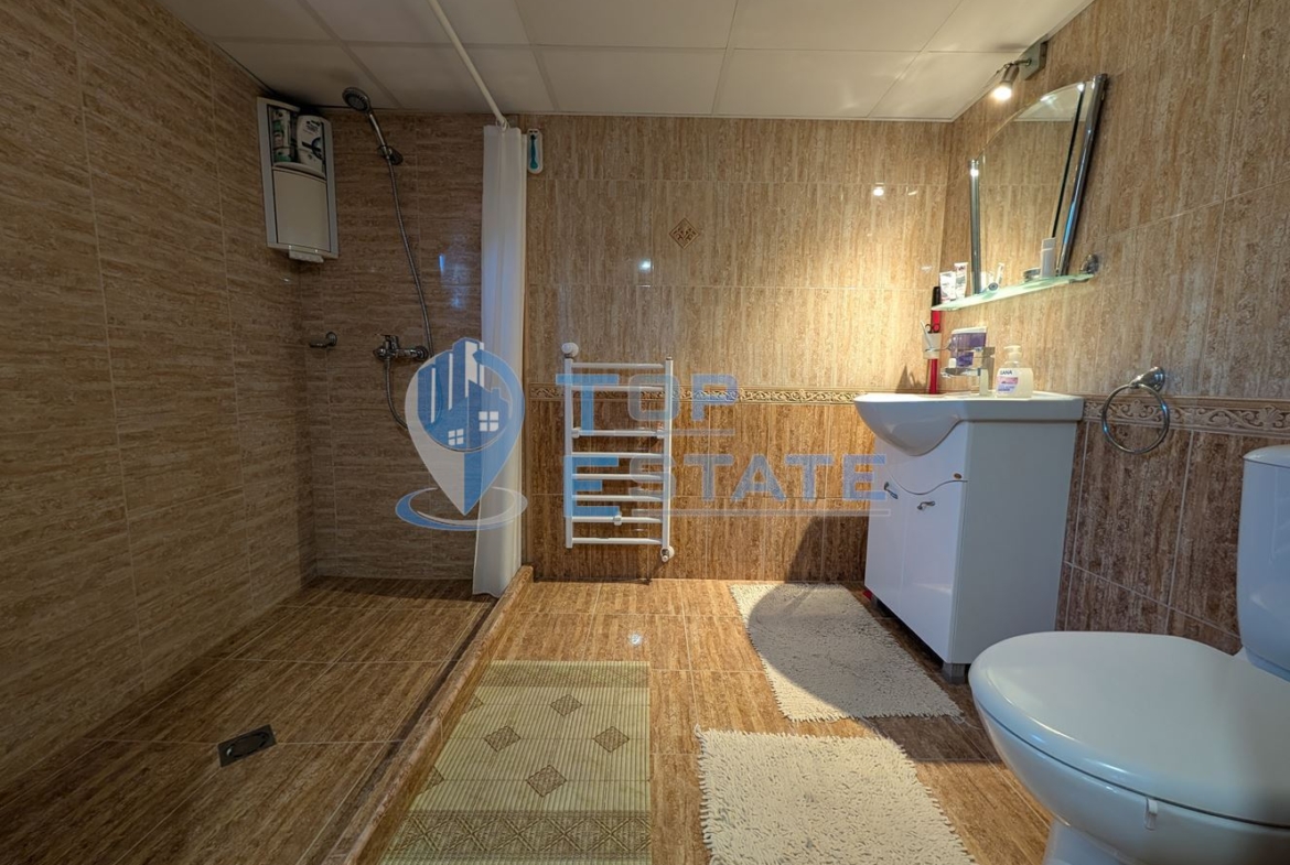 Реновирана двуетажна къща в Тревненския балкан - 0