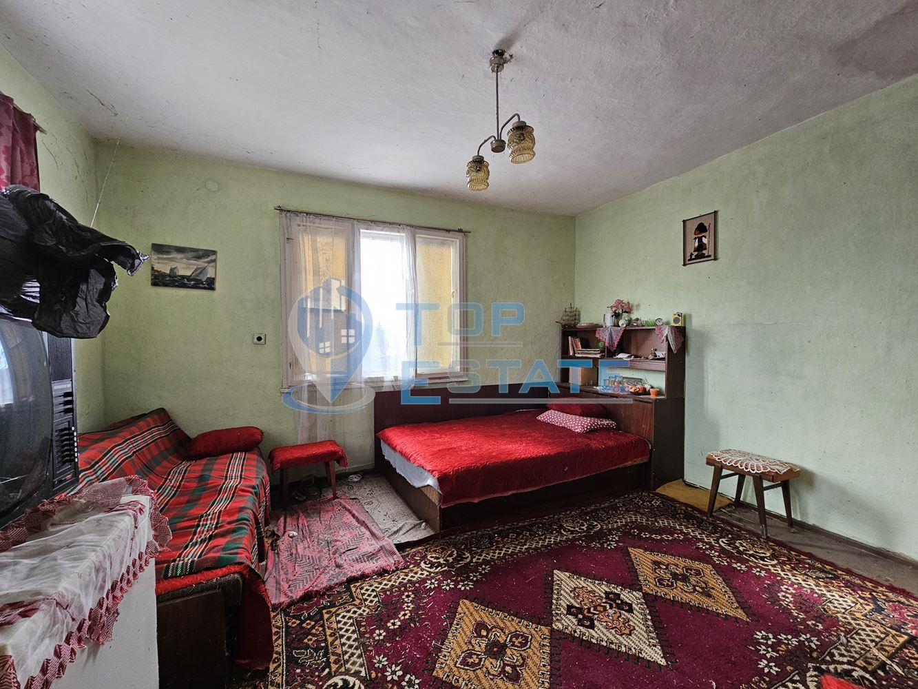 Тухлена къща с вътрешна тоалетна и голям двор в село Драгомирово, община Свищов - 0