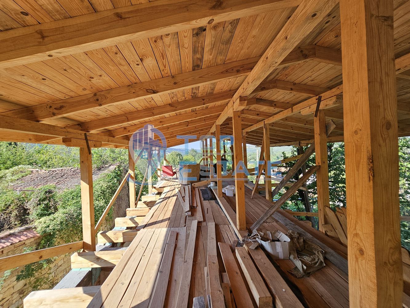 Къща с голям двор в село Горско Косово до язовир Александър Стамболийски - 0