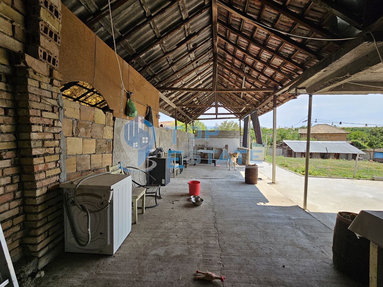 Двуетажна обзаведена и ремонтирана къща с три спални в село Страхилово, област Велико Търново - 0