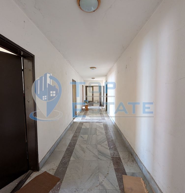 Масивна сграда за обществено обслужване в град Плачковци - 0