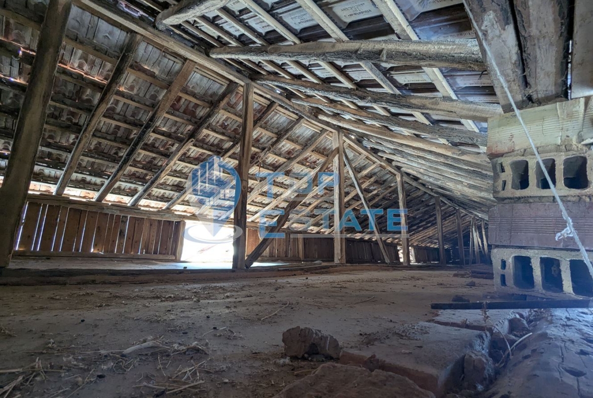 Промишлено помещение в покрайнините на град Борово, област Русе - 0