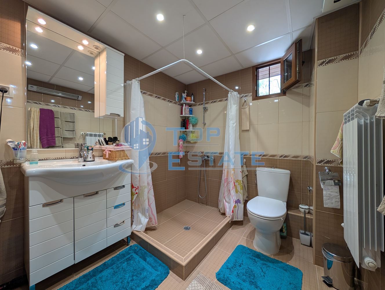 Реновирана двуетажна къща в Тревненския балкан - 0