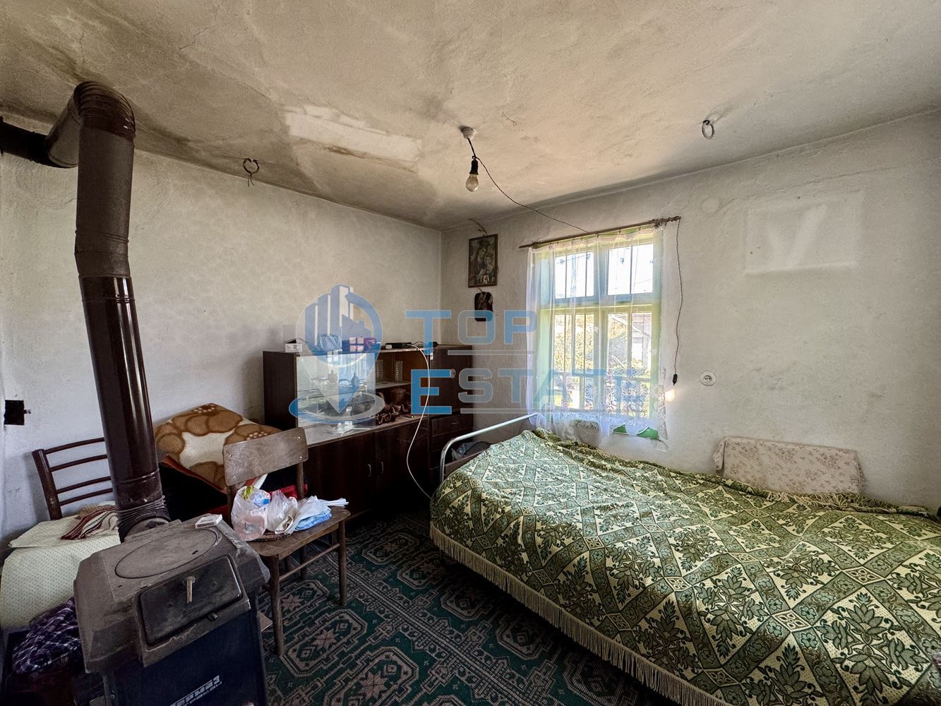 Здрава къща във високата част на село Джулюница, област Велико Търново - 0