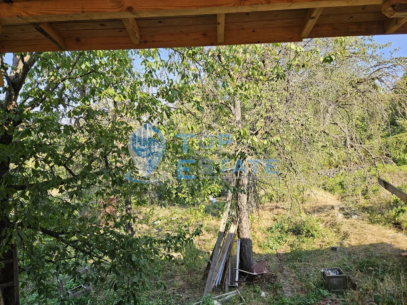 Къща с голям двор в село Горско Косово до язовир Александър Стамболийски - 0