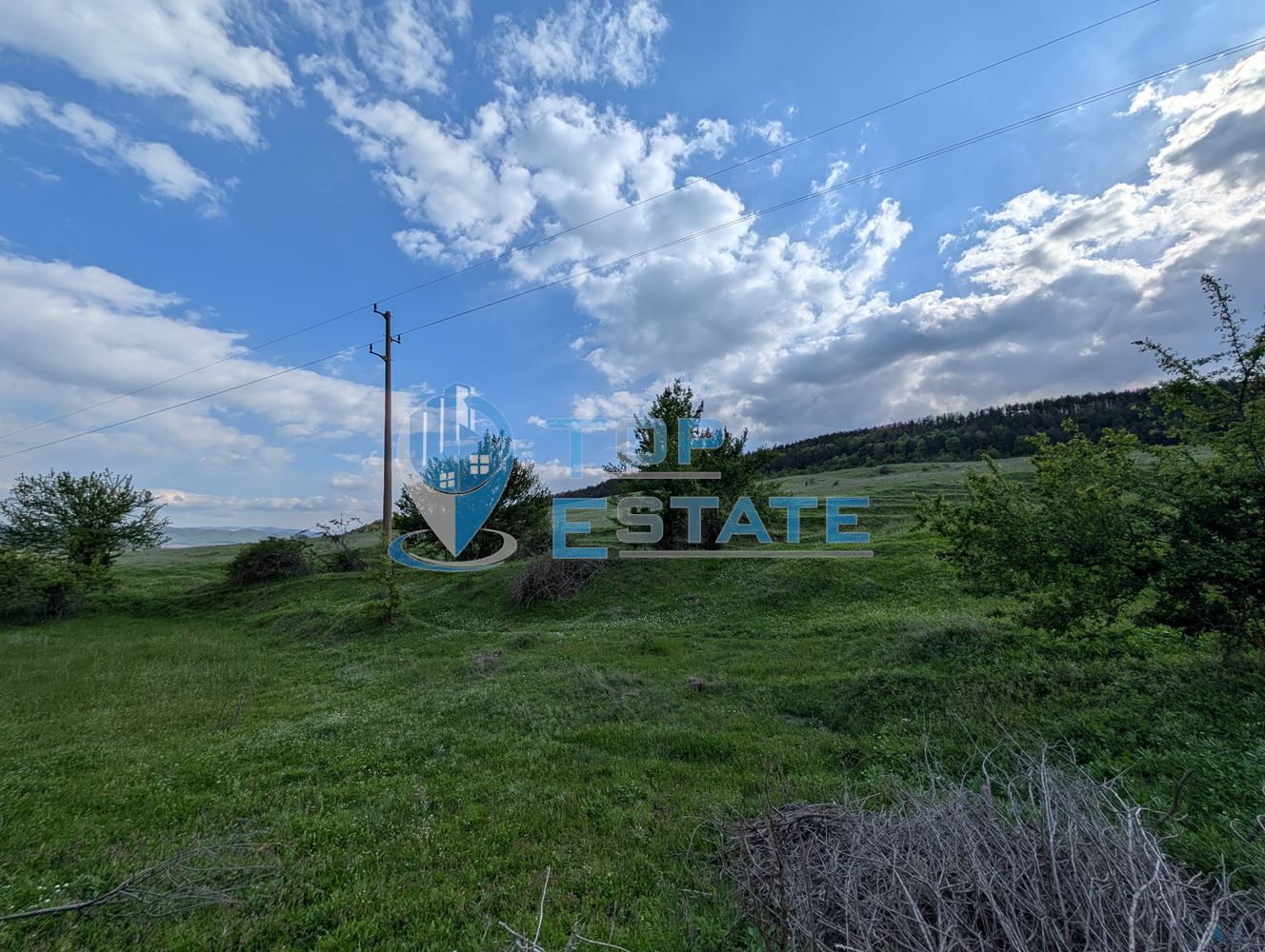 Парцел в регулация с красива панорама в село Джулюница - 0