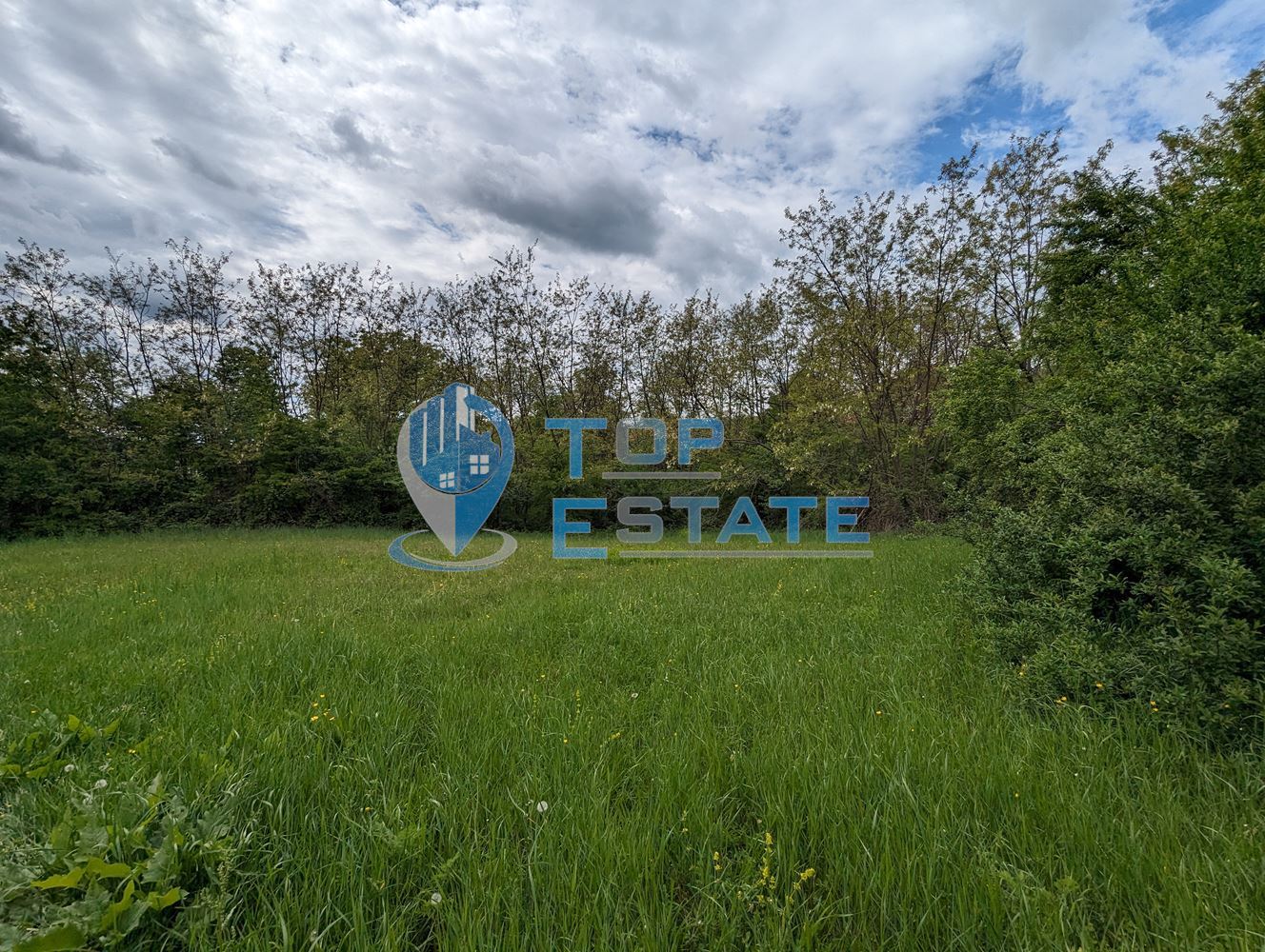 Голям парцел с панорамна гледка в близост до центъра на село Войнежа-0 Голям парцел с панорамна гледка в близост до центъра на село Войнежа - 0