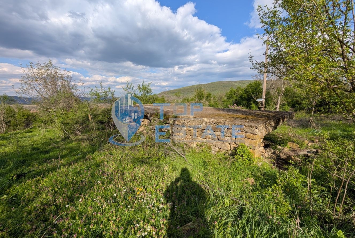 Парцел в регулация с красива панорама в село Джулюница - 0