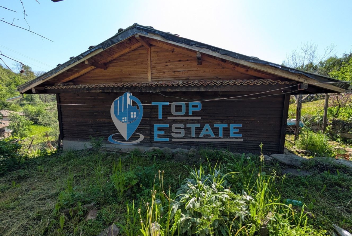 Автентична реновирана къща в град Елена - 0