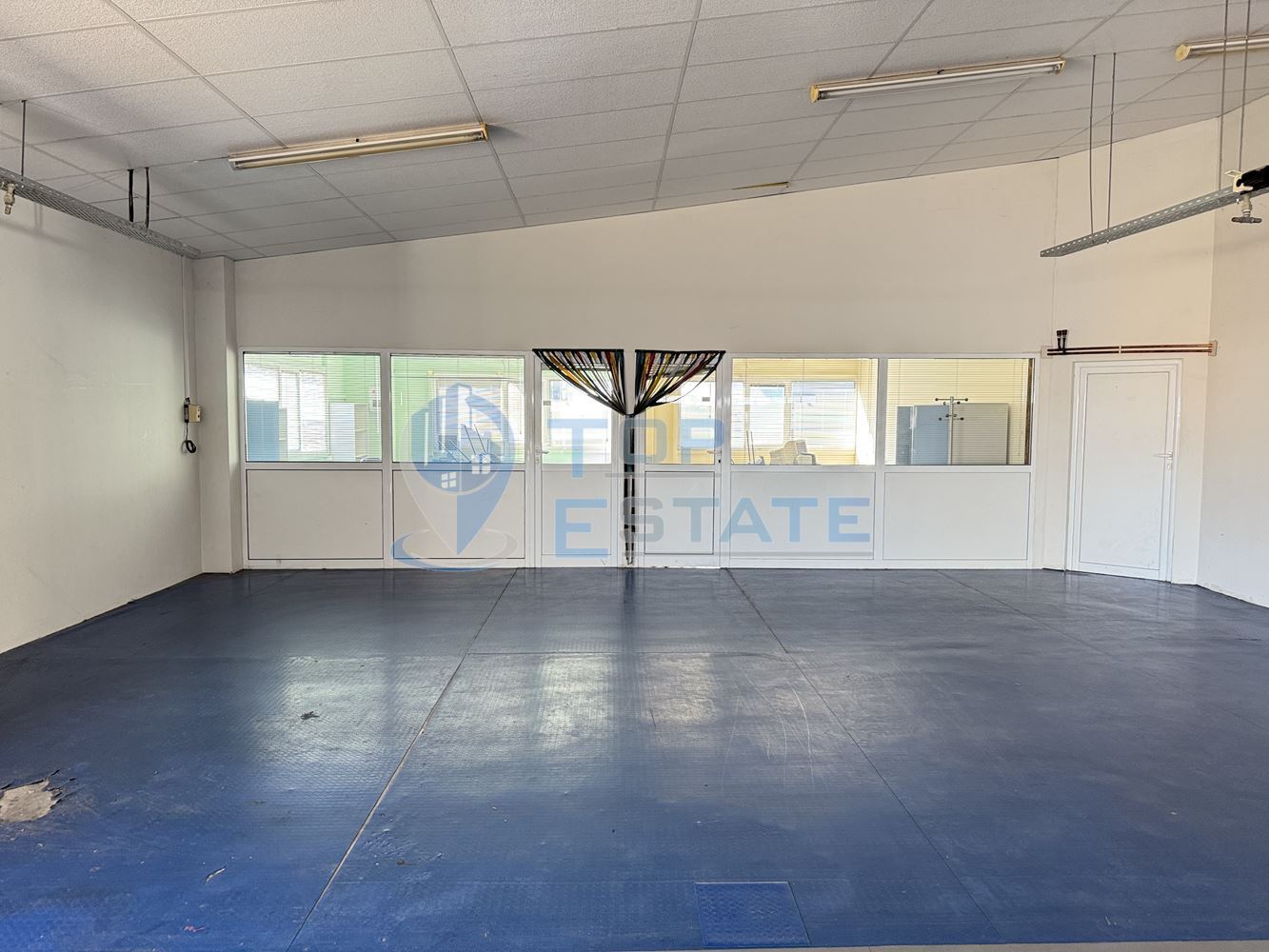 Производствено-административен комплекс в гр. Лясковец, област Велико Търново. - 0