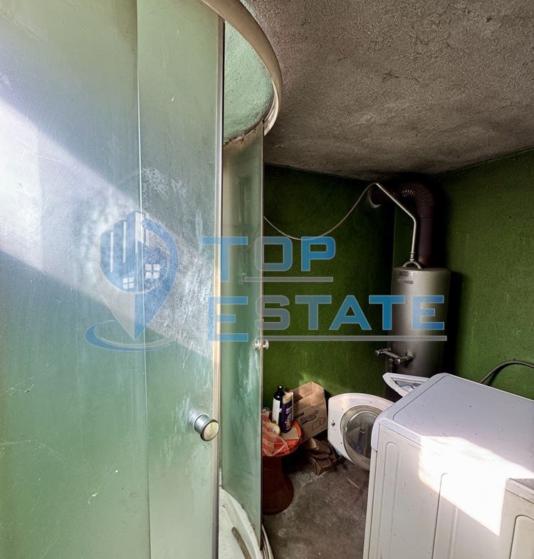 Здрава къща във високата част на село Джулюница, област Велико Търново - 0