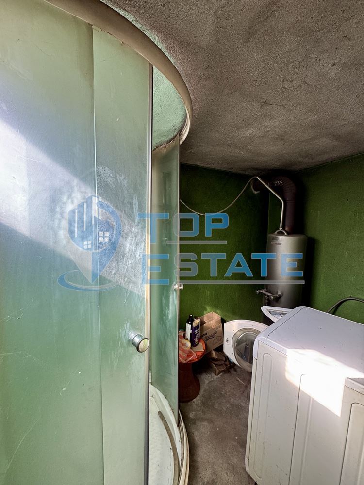 Здрава къща във високата част на село Джулюница, област Велико Търново - 0