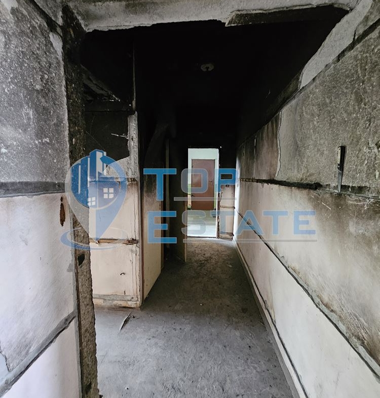 Двустаен панелен апартамент на междинен етаж в квартал Чолаковци, град Велико Търново - 0