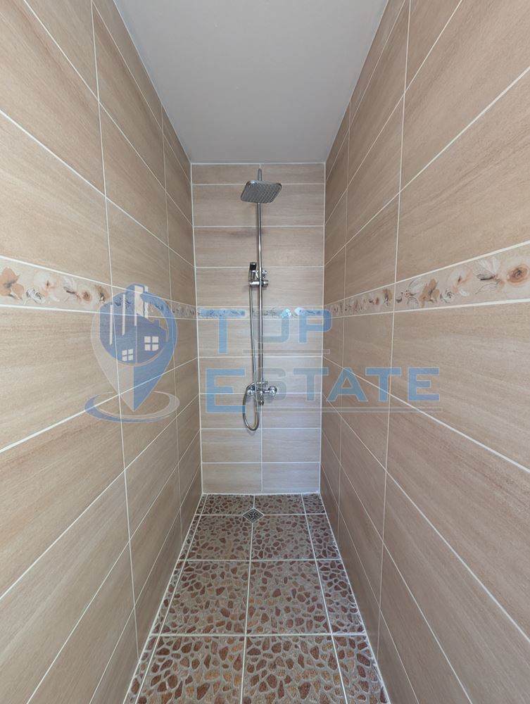 Реновирана тухлена къща с красива панорама и басейн в село Садина-0 Реновирана тухлена къща с красива панорама и басейн в село Садина - 0