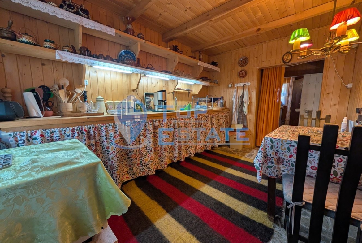 Автентична реновирана къща в град Елена - 0