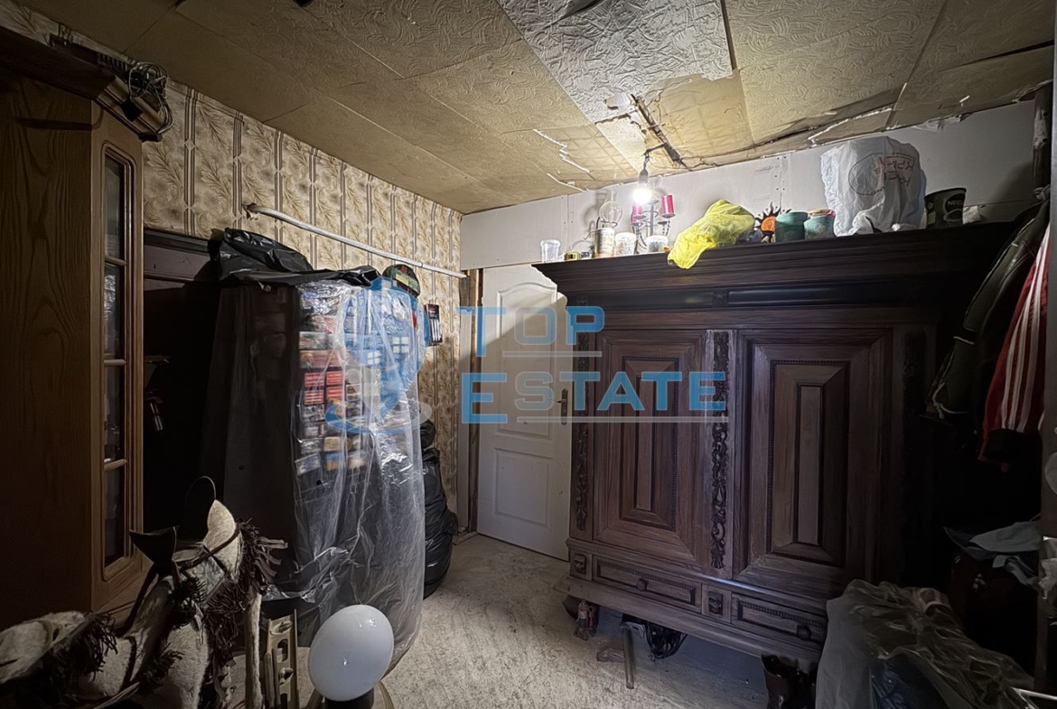 Къща с кладенец в село Правда, област Велико Търново - 0