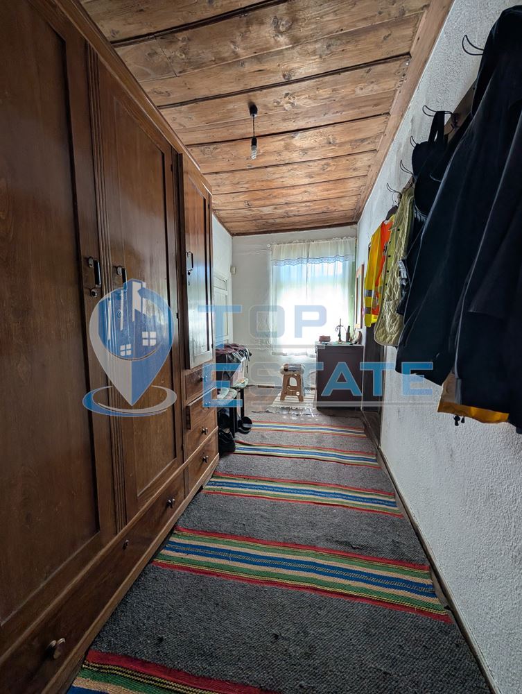 Автентична реновирана къща в град Елена - 0