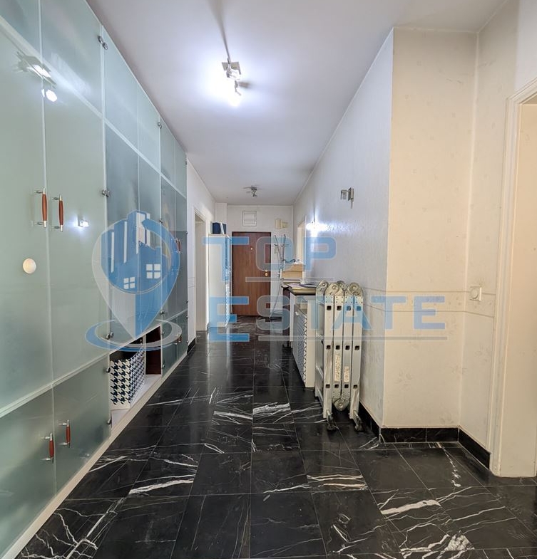 Тухлен тризонет в квартал Зона Б на град Велико Търново - 0