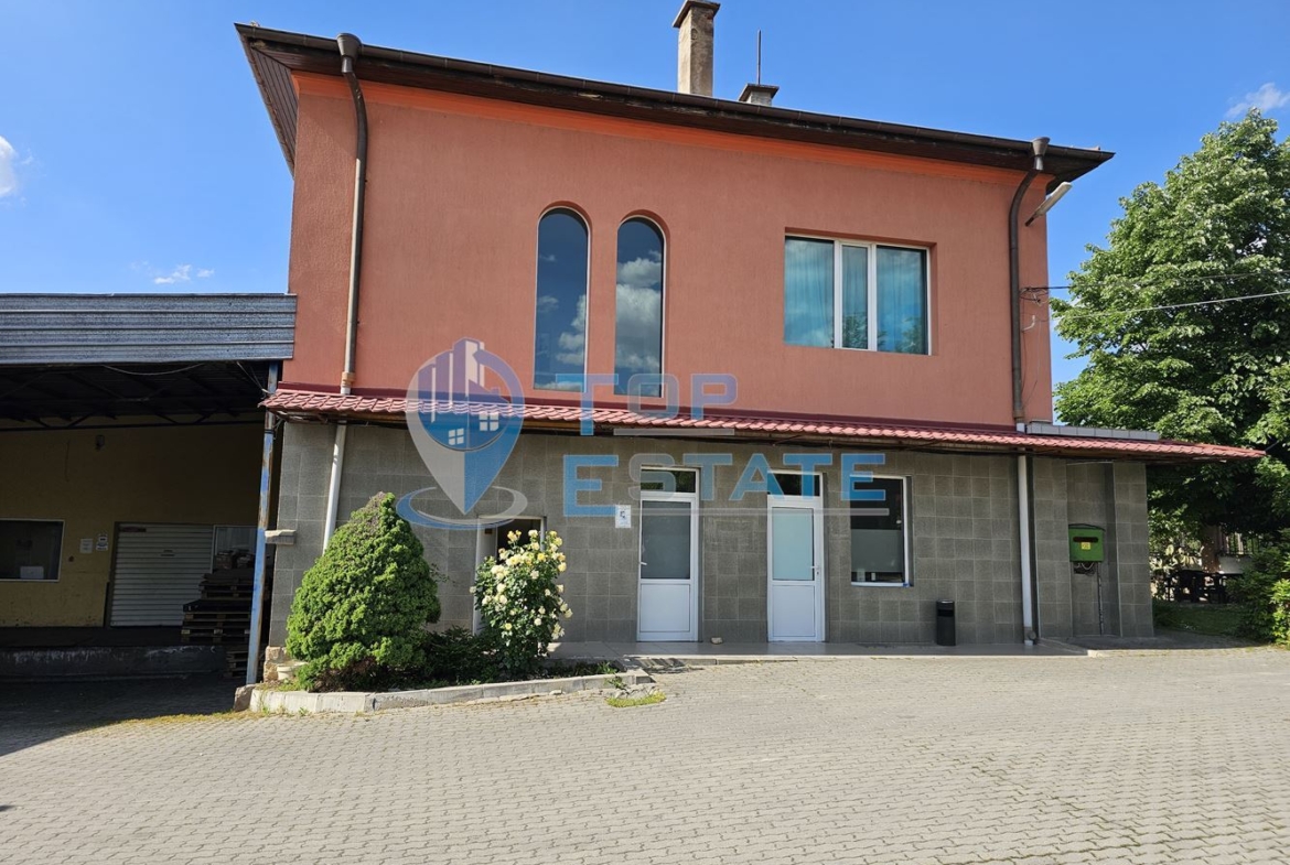 Промишленa сграда със собствен трафопост на главен път Русе - Свиленград в село Поликраище - 0