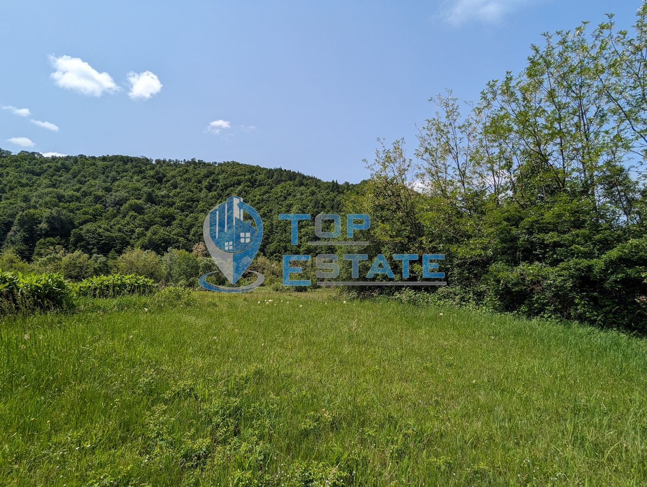 Голям парцел с панорамна гледка в близост до центъра на село Войнежа-0 Голям парцел с панорамна гледка в близост до центъра на село Войнежа - 0