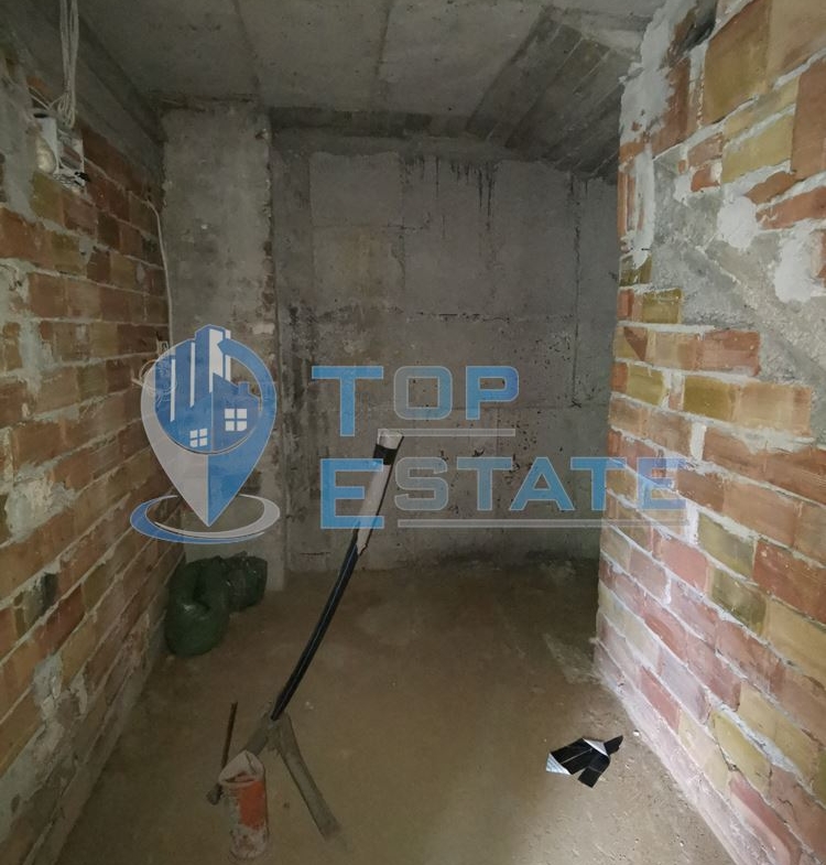 Триетажна къща ново строителство в близост до центъра на град Трявна - 0