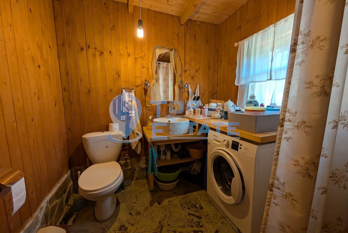 Автентична реновирана къща в град Елена - 0