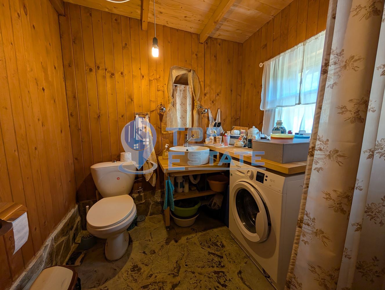 Автентична реновирана къща в град Елена - 0