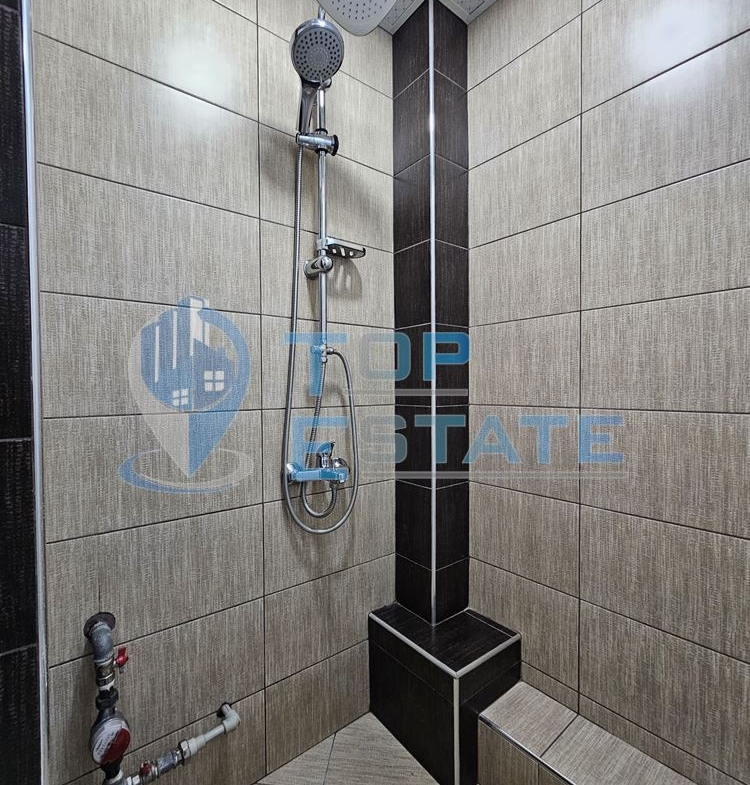 Обзаведен и ремонтиран двустаен тухлен апартамент в Горна Оряховица, квартал Гарата - 0