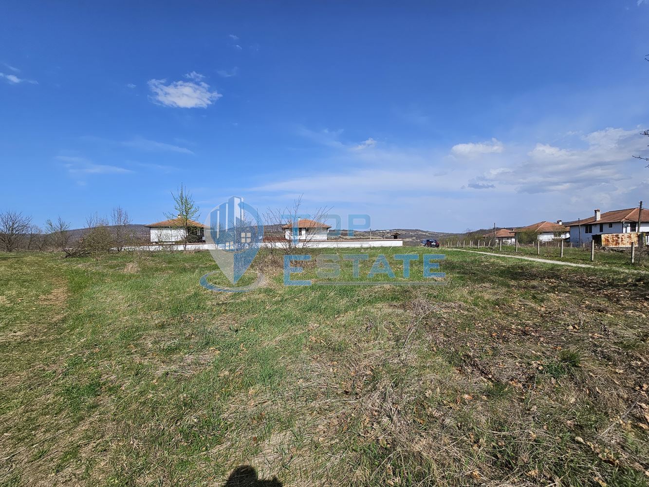 Панорамен парцел с целогодишен достъп в село Саласука, община Дряново - 0