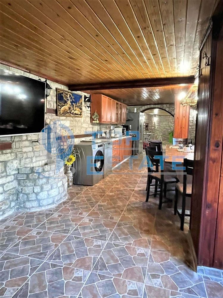 Успешно работеща къща за гости с басейн и отлична репутация в село Миндя - 0